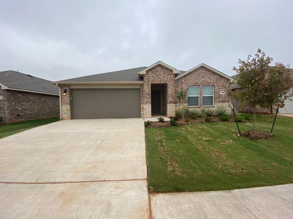 4301 Moonlight Road, Mustang, OK 73064