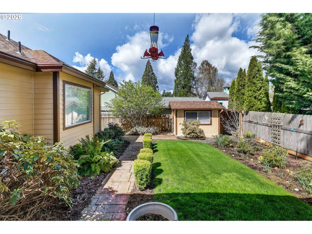 12405 COMINGER Dr, Oregon City, OR 97045