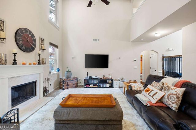 19 Windsor Way, Dallas, GA 30132