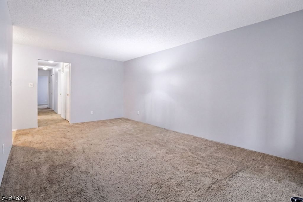 90 Edward Dr, Franklin Twp., NJ 08823 — photo 2