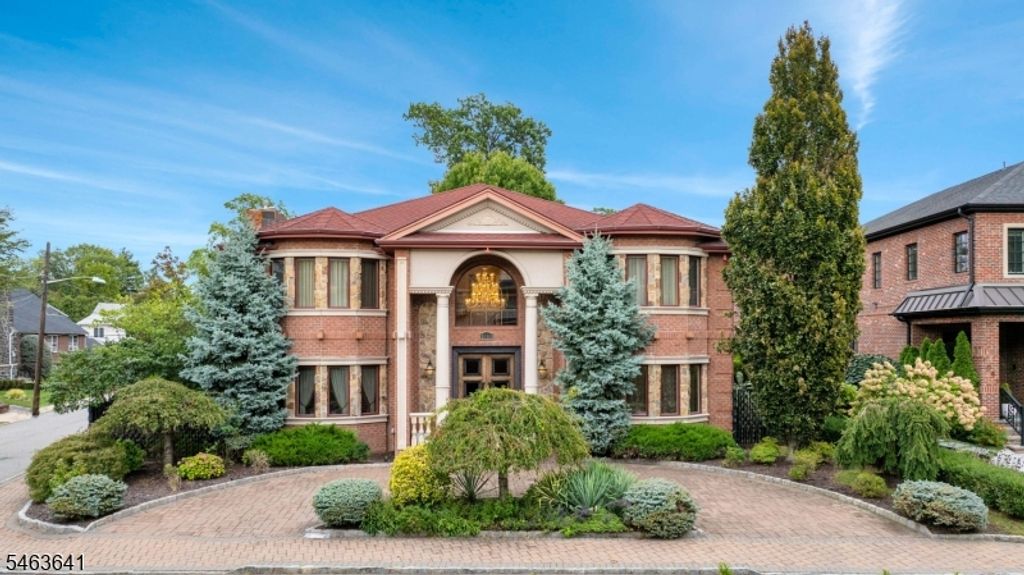 1088 Dearborn Rd, Fort Lee Boro, NJ 07024 — exterior