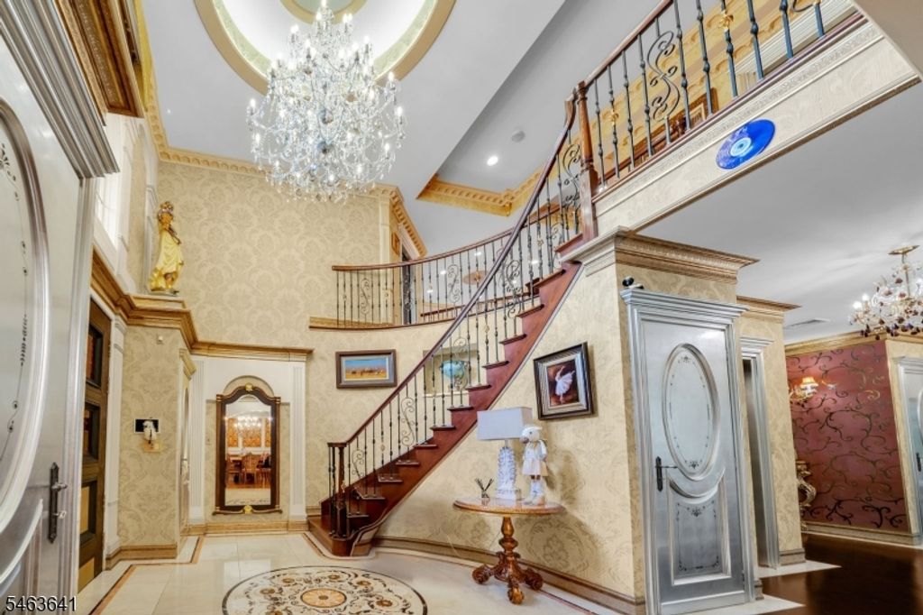 1088 Dearborn Rd, Fort Lee Boro, NJ 07024 — photo 5