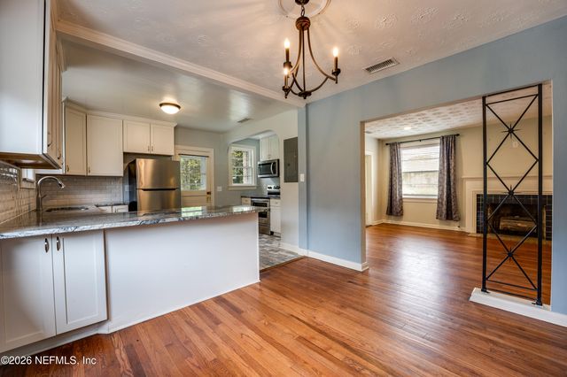 3806 ORLANDO Circle W, Jacksonville, FL 32207