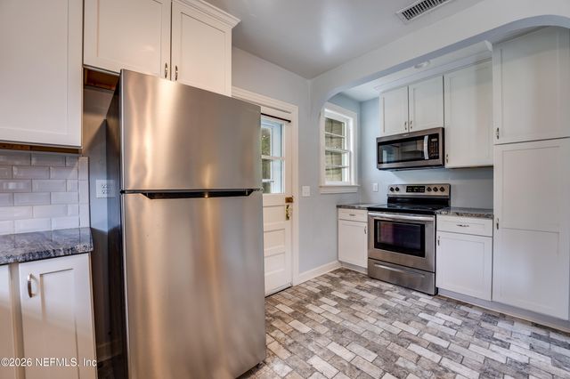 3806 ORLANDO Circle W, Jacksonville, FL 32207