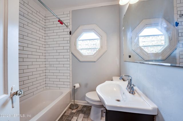 3806 ORLANDO Circle W, Jacksonville, FL 32207