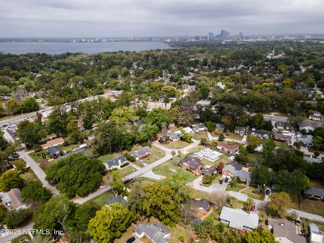 3806 ORLANDO Circle W, Jacksonville, FL 32207