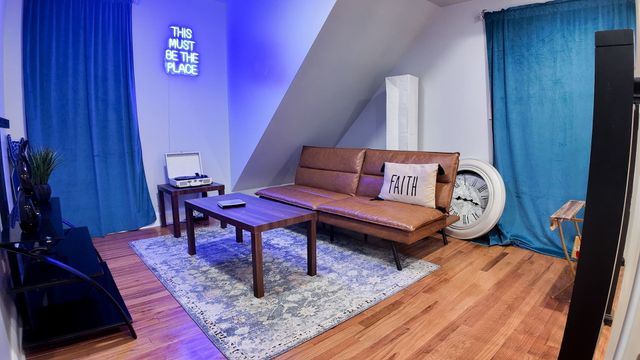 907 N Leamington Avenue, Chicago, IL 60651