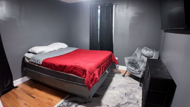 907 N Leamington Avenue, Chicago, IL 60651