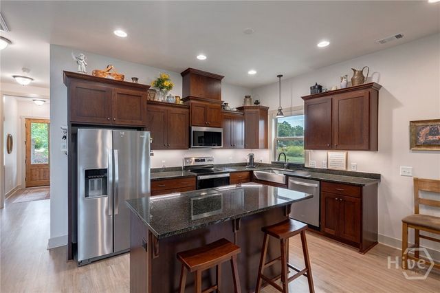 1364 Old Bishop Road, Bishop, GA 30621