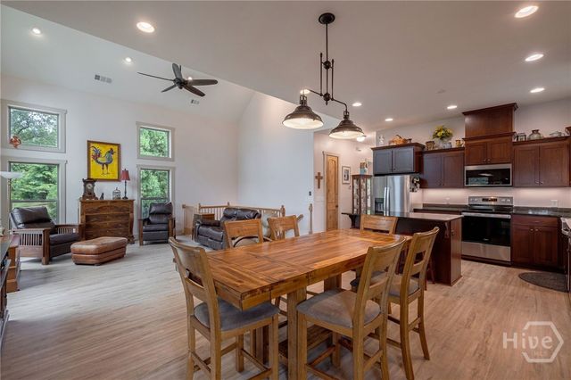 1364 Old Bishop Road, Bishop, GA 30621