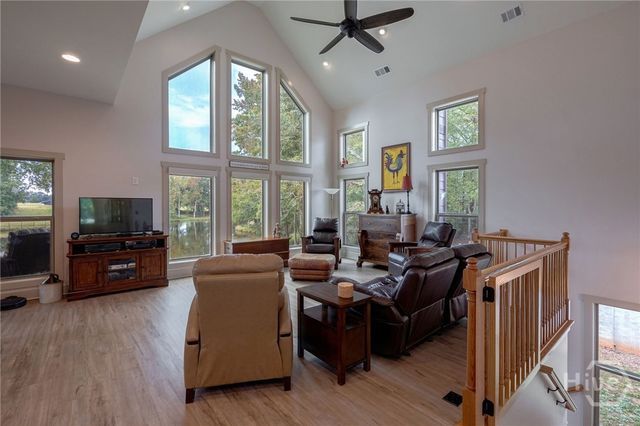 1364 Old Bishop Road, Bishop, GA 30621