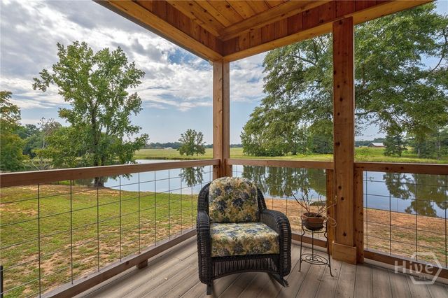 1364 Old Bishop Road, Bishop, GA 30621