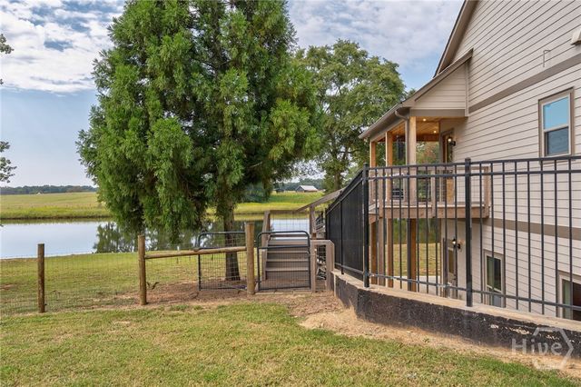 1364 Old Bishop Road, Bishop, GA 30621