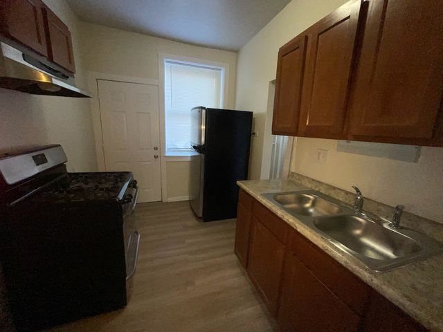 714 W 80th Street 1, Chicago, IL 60620