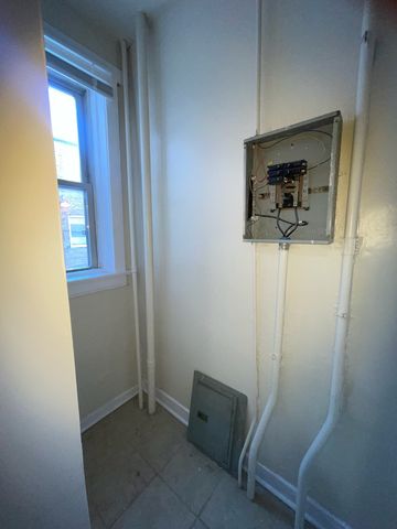 714 W 80th Street 1, Chicago, IL 60620