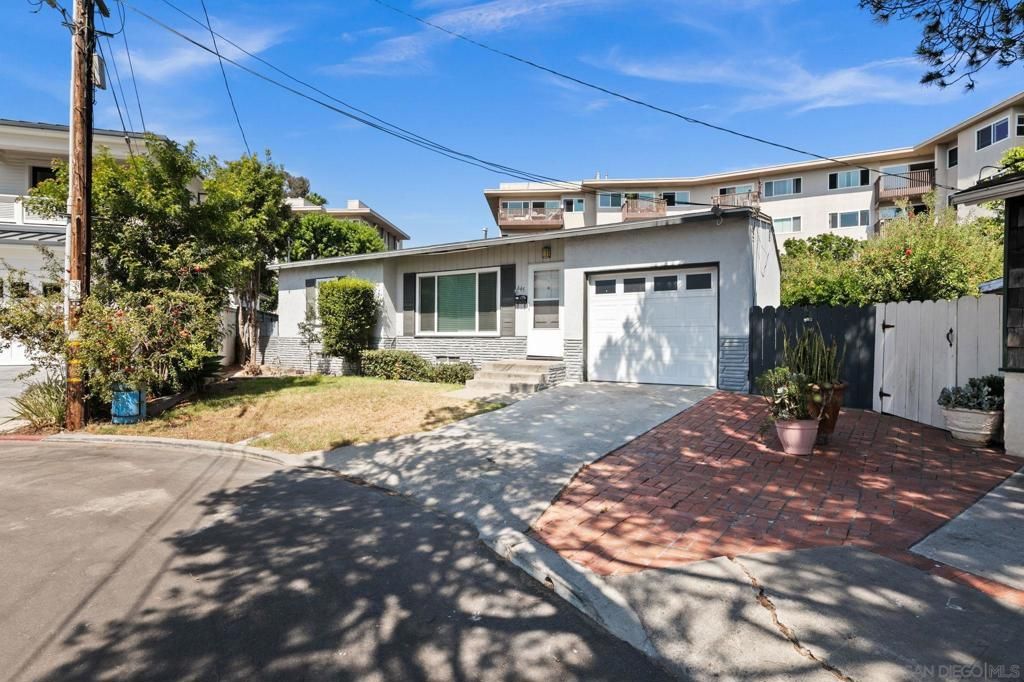 665 Pacific View Dr, San Diego, CA 92109 — photo 3