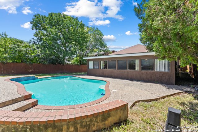 9009 Athens, San Antonio, TX 78251