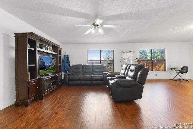 9009 Athens, San Antonio, TX 78251
