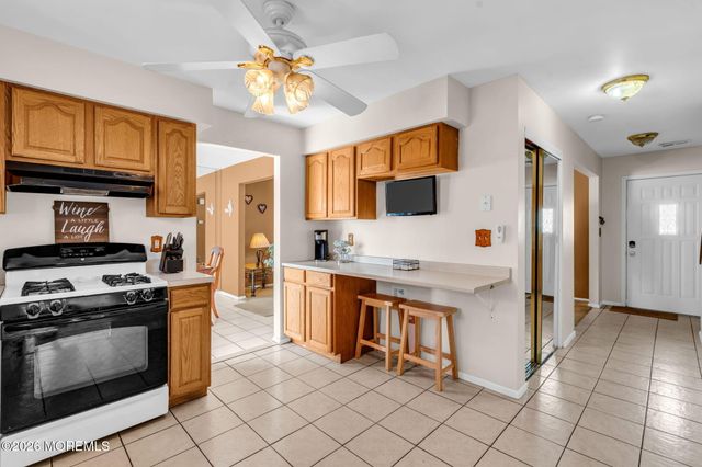 120 Shoreland Terrace, North Middletown, NJ 07748