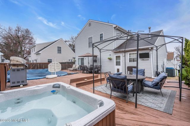 120 Shoreland Terrace, North Middletown, NJ 07748