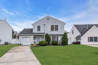 120 Shoreland Terrace, North Middletown, NJ 07748