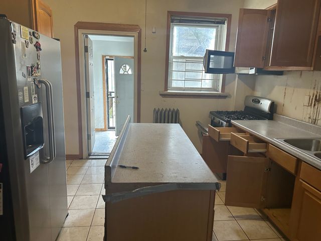 4411 S Prairie Avenue, Chicago, IL 60653