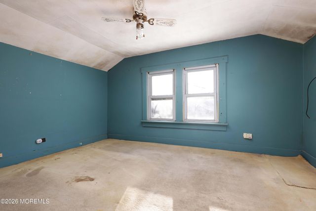 32 Seawood Avenue, Keansburg, NJ 07734