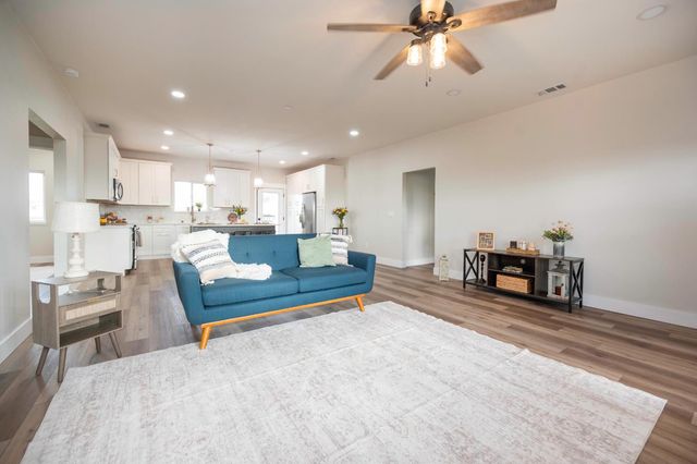 2775 Village Dr, Ione, CA 95640