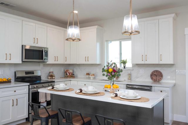 2775 Village Dr, Ione, CA 95640