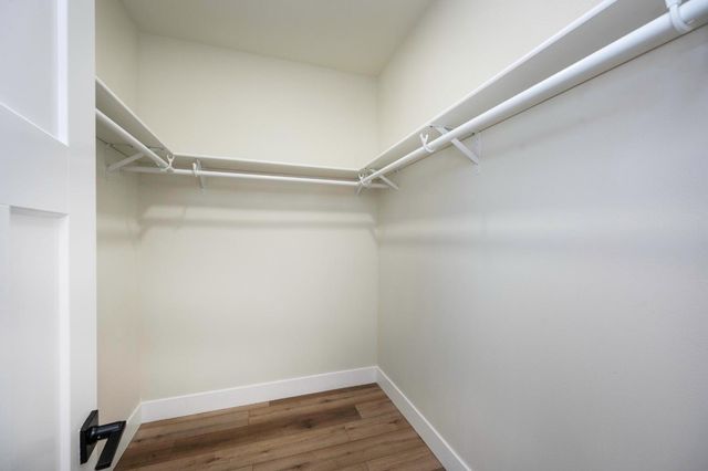 2775 Village Dr, Ione, CA 95640