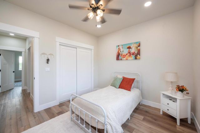 2775 Village Dr, Ione, CA 95640