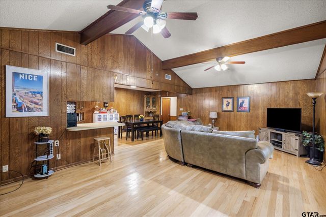 529 Woodside Dr, Hideaway, TX 75771