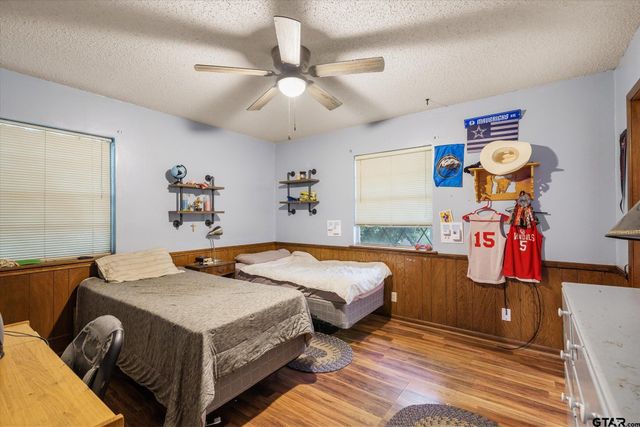 529 Woodside Dr, Hideaway, TX 75771