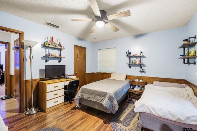 529 Woodside Dr, Hideaway, TX 75771