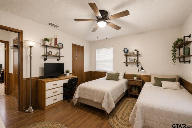 529 Woodside Dr, Hideaway, TX 75771
