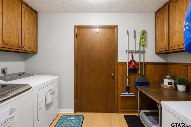 529 Woodside Dr, Hideaway, TX 75771