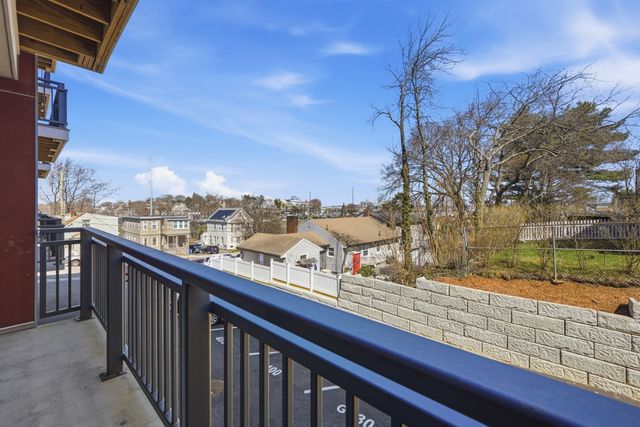 10 Franklin Ave., 105, Revere, MA 02151