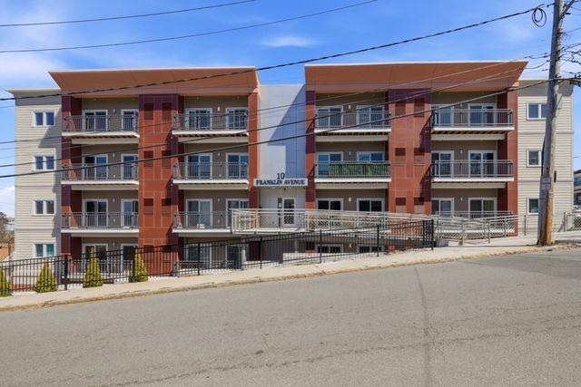 10 Franklin Ave., 105, Revere, MA 02151