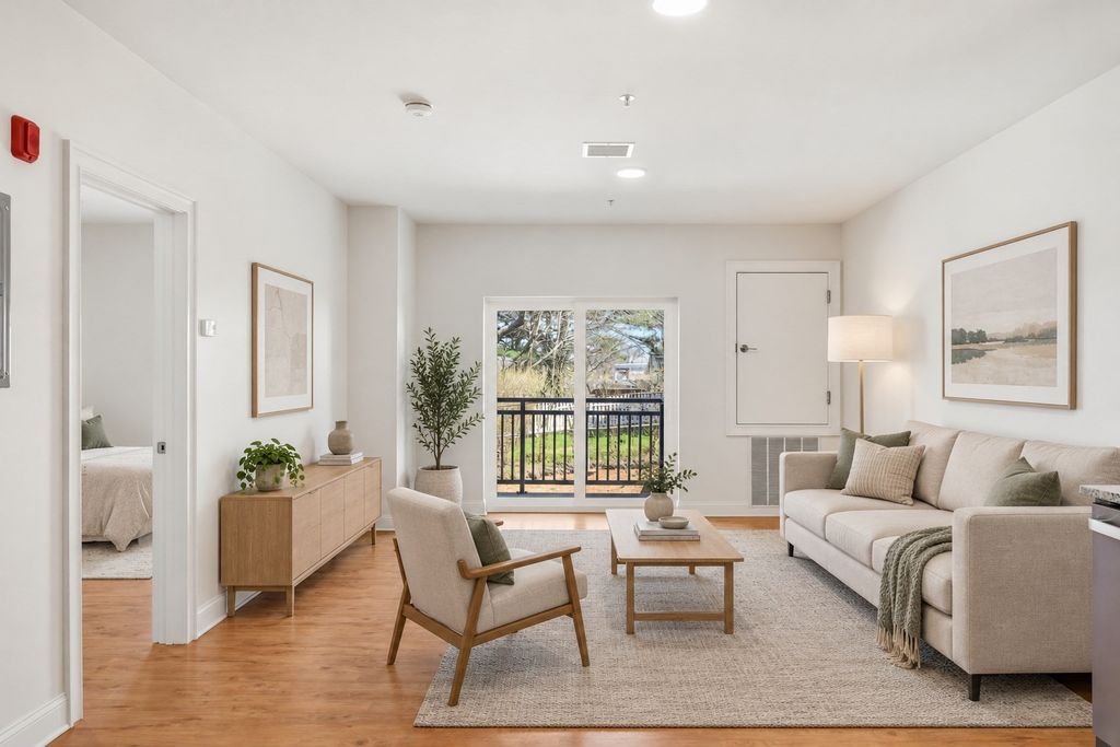 10 Franklin Ave., 105, Revere, MA 02151