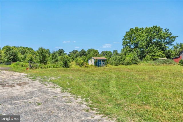 12 N PEMBERTON RD, Pemberton, NJ 08068