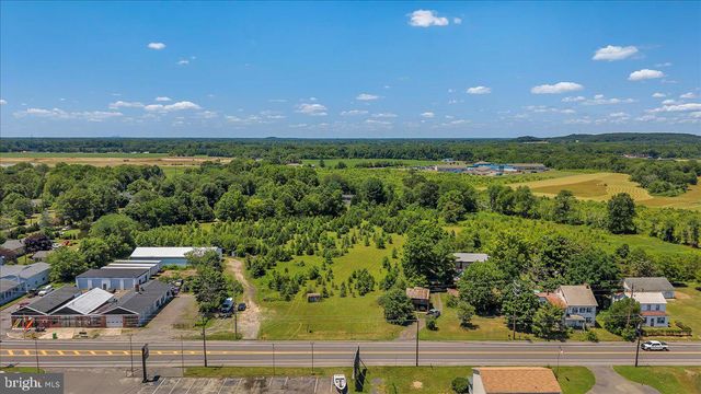 12 N PEMBERTON RD, Pemberton, NJ 08068
