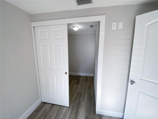 1526 Wood RD, North Fort Myers, FL 33903