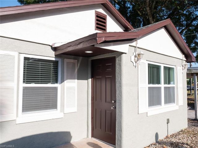 1526 Wood RD, North Fort Myers, FL 33903
