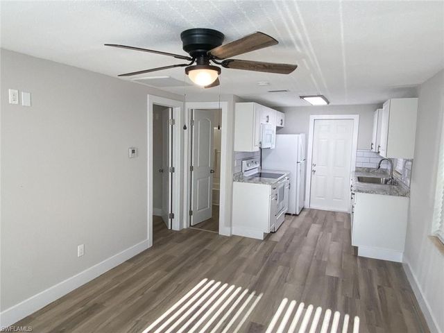 1526 Wood RD, North Fort Myers, FL 33903