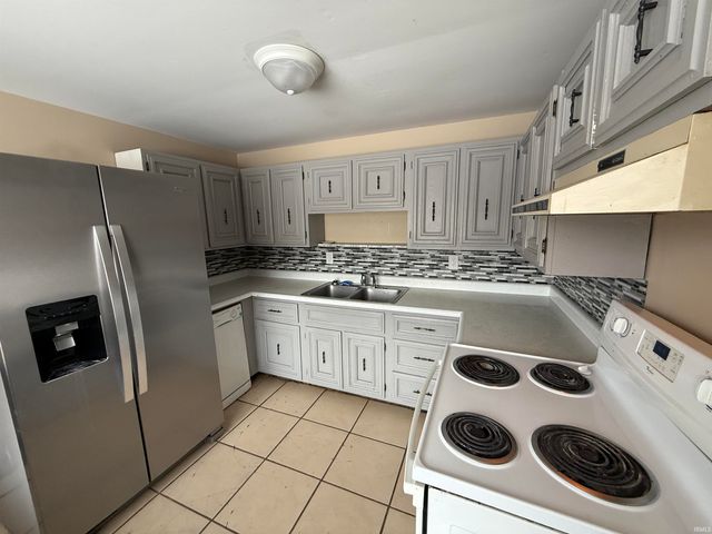 4308 W Burton Drive, Muncie, IN 47304