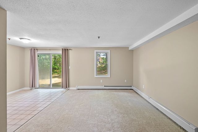 68 Lantern Ln 7, Dracut, MA 01826