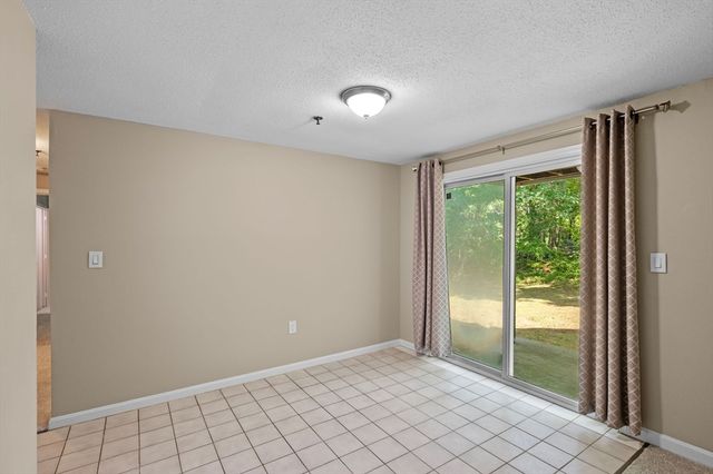 68 Lantern Ln 7, Dracut, MA 01826