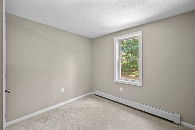 68 Lantern Ln 7, Dracut, MA 01826