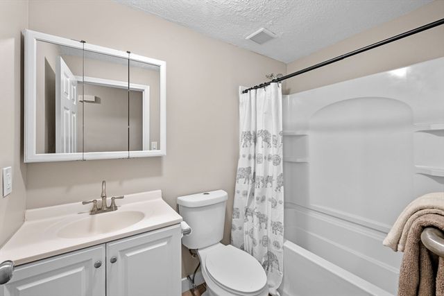 68 Lantern Ln 7, Dracut, MA 01826