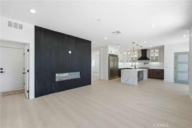 9379 Glenaire Court, Rancho Cucamonga, CA 91730